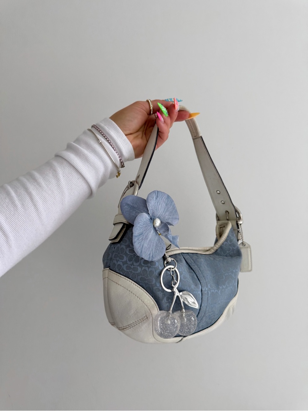 vintage Coach Baby Blue Jacquard Canvas Soho Hobo Shoulder Bag - Picture 3 of 11